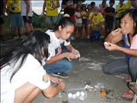 thumbnail of mmmmmmm balut